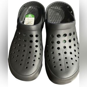 NWT JOYBEES MENS BLACK CLOG SLIP ON SIZE 12